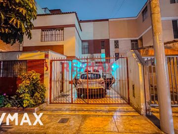 Casa En Venta Frente A Parque En La Mejor Zona De San Miguel