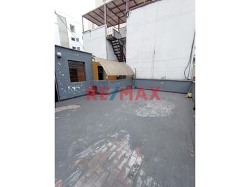 Venta De Casa Como Terreno Ubicada En La Mejor Zona De Miraflores