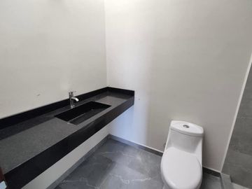 Casa en venta coto platino con recamara abajo