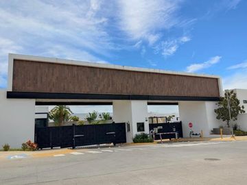 Casa en venta coto platino con recamara abajo