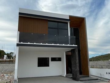 Casa en venta coto platino norte con recamara en planta baja