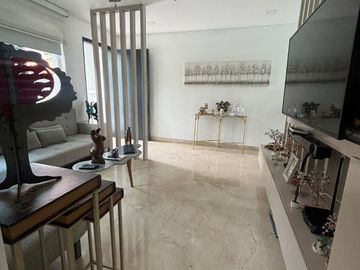 ¡Descubre esta obra maestra arquitectónica! Venta casa dúplex en Villa Santos
