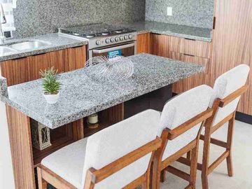 VENDO CASA UNA PLANTA CON SUPER BONO DE $100,000 ZONA NORTE LEON LOMA ALTA
