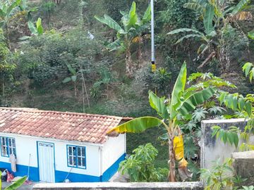 TE VENDO ESTE APARTAMENTO FINCA EN BARBOSA ANTIOQUIA.