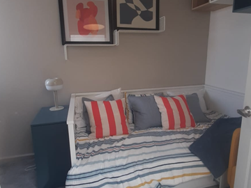Amplia casa en venta con cochera techada
