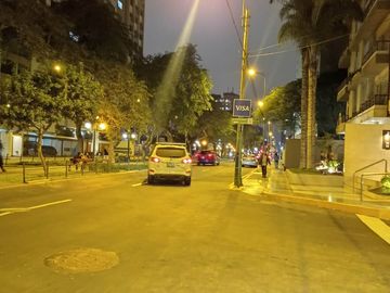 VENTA DEPARTAMENTO CON COCHERA  MIRAFLORES