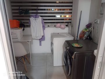 VENTA DEPARTAMENTO CON COCHERA  MIRAFLORES