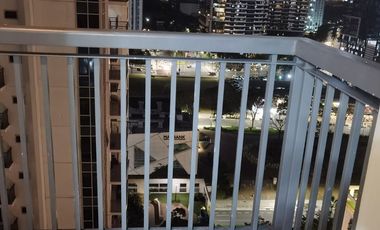 🏡 Your Next Home in BGC – 2 Bedroom Fully Furnished Condominium, Pets Welcome! 🐶💼