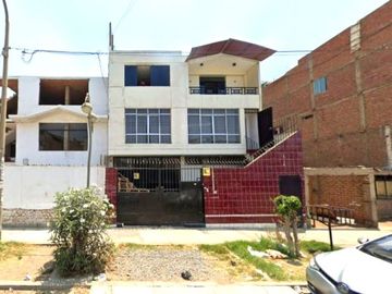 ¡Ideal para tu negocio! Oficina o Almacén en 2do piso – Los Olivos, cerca a todo