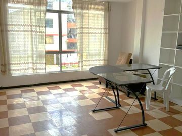 ¡Ideal para tu negocio! Oficina o Almacén en 2do piso – Los Olivos, cerca a todo