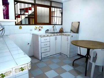 ¡Ideal para tu negocio! Oficina o Almacén en 2do piso – Los Olivos, cerca a todo