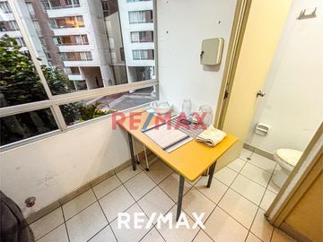 Alquiler De Departamento Moderno Amoblado C/ Vista A Parque Dentro De Condominio