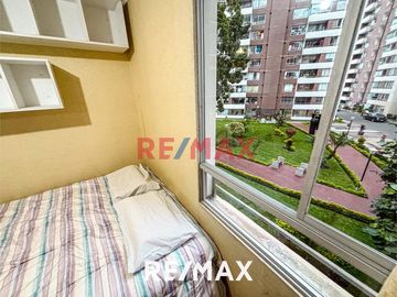 Alquiler De Departamento Moderno Amoblado C/ Vista A Parque Dentro De Condominio