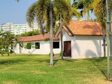 En venta lujoso departamento en Urbanización Dubai Isla Mocoli