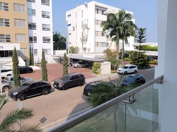 En venta lujoso departamento en Urbanización Dubai Isla Mocoli