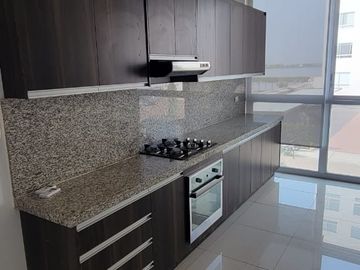 En venta lujoso departamento en Urbanización Dubai Isla Mocoli