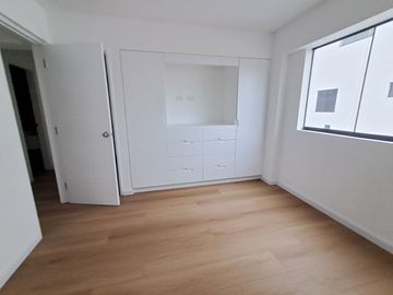 Dúplex en Venta de Estreno Tres Dormitorios, Terraza Jardín Cochera, No Paga Alcabala en Surco