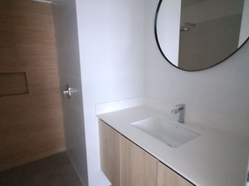 Dúplex en Venta de Estreno Tres Dormitorios, Terraza Jardín Cochera, No Paga Alcabala en Surco