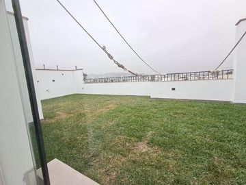 Dúplex en Venta de Estreno Tres Dormitorios, Terraza Jardín Cochera, No Paga Alcabala en Surco