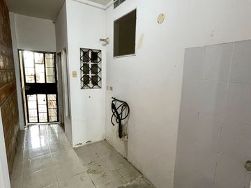 Ballenita, amplia casa compuesta de 2 departamentos y 2 suites, ideal para negocio de hostal o airbnb