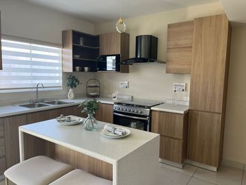 Venta Casa Calle María Lavalle atrás de las anitas NUEVA