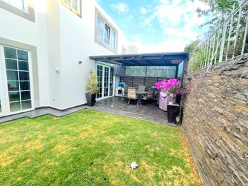 Amplia Residencia en Condominio en Metepec, Amenidades, Vigilancia, etc.
