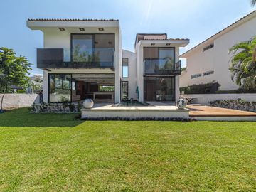 CASA EN VENTA EN FRACCIONAMIENTO PARAISO COUNTRY CLUB EMILIANO ZAPATA