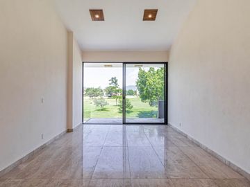 CASA EN VENTA EN FRACCIONAMIENTO PARAISO COUNTRY CLUB EMILIANO ZAPATA