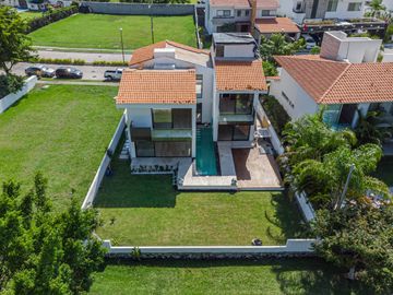CASA EN VENTA EN FRACCIONAMIENTO PARAISO COUNTRY CLUB EMILIANO ZAPATA