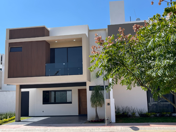 CASA NUEVA EN IRAPUATO RESIDENCIAL LOMBARDIA