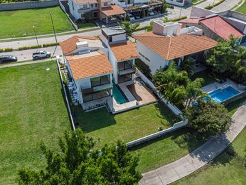 CASA EN VENTA EN PARAISO COUNTRY CLUB DE GOLF EN EMILIANO ZAPATA