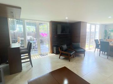 Increible Residencia en Condominio en Metepec, Amenidades, Vigilancia, etc.