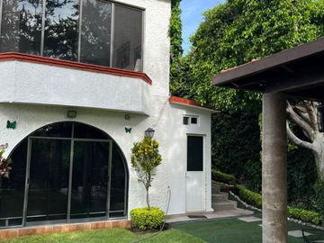 CASA EN VENTA EN CLUB DE GOLF SANTA FE, A 15 MINUTOS DE CUERNAVACA