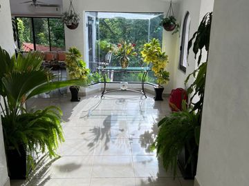 CASA EN VENTA EN CLUB DE GOLF SANTA FE, A 15 MINUTOS DE CUERNAVACA