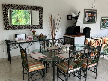 CASA EN VENTA EN CLUB DE GOLF SANTA FE, A 15 MINUTOS DE CUERNAVACA