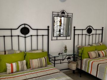 CASA EN VENTA EN CLUB DE GOLF SANTA FE, A 15 MINUTOS DE CUERNAVACA