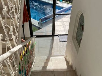 CASA EN VENTA EN CLUB DE GOLF SANTA FE, A 15 MINUTOS DE CUERNAVACA