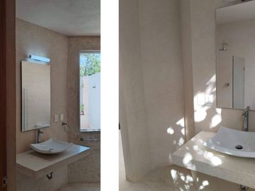 Casa con alberca privada, en venta, Avenida Universidades, Playa del Carmen
