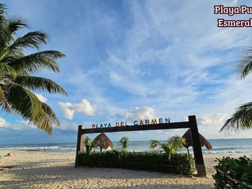 Casa con alberca privada, en venta, Avenida Universidades, Playa del Carmen