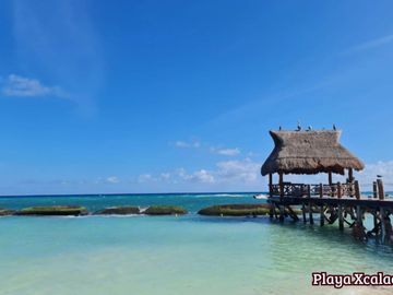 Casa con alberca privada, en venta, Avenida Universidades, Playa del Carmen