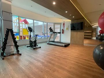 SE VENDE LINDO Y MODERNO DEPARTAMENTO CON COCHERA, IDEAL PARA PERSONA SOLA O PAREJA, en Av. Ricardo Tizón y Bueno - JESÚS MARIA