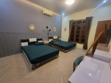 RUMAH INDUK & HOMESTAY CANTIK IDAMAN DI PUSAT KOTA JOGJA 3,9M FULLY FURNISH