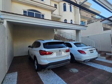 Casa En Venta Ciudad Bugambilias 5 Recamaras y estudio