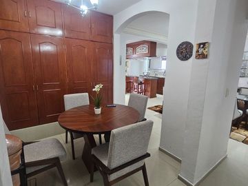 Casa En Venta Ciudad Bugambilias 5 Recamaras y estudio