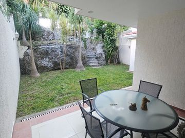 Casa En Venta Ciudad Bugambilias 5 Recamaras y estudio