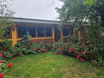 CASA EN VENTA COMO TERRENO ALTURA CDRA 1 AV SURCO  433 m2 URB CERCADO SURCO