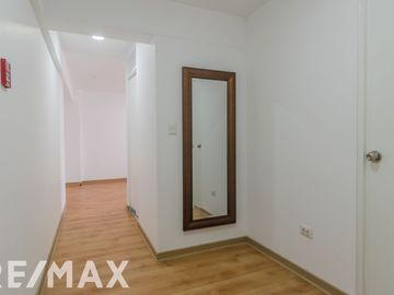 VENDO DEPARTAMENTO COMO DE ESTRENO EN MAGDALENA DEL MAR, 80m2.