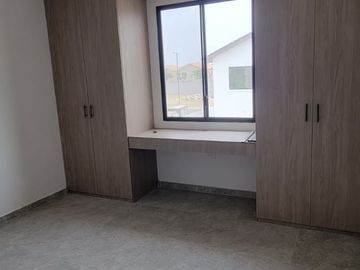 En venta lujosa y moderna casa de estreno en Ciudad Celeste, via a Samborondon