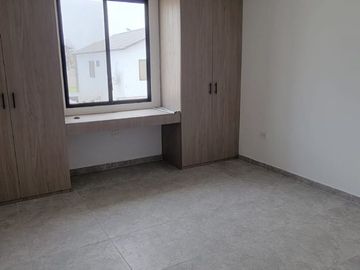 En venta lujosa y moderna casa de estreno en Ciudad Celeste, via a Samborondon