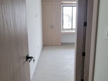 En venta lujosa y moderna casa de estreno en Ciudad Celeste, via a Samborondon